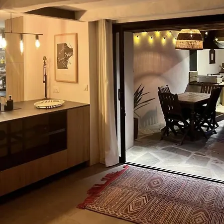 Vakantiehuis Le Balcon Du Caroux - Acces Jardin Piscine Partage *