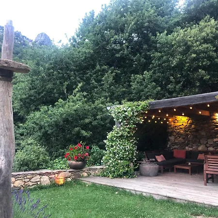 Vakantiehuis Le Balcon Du Caroux - Acces Jardin Piscine Partage